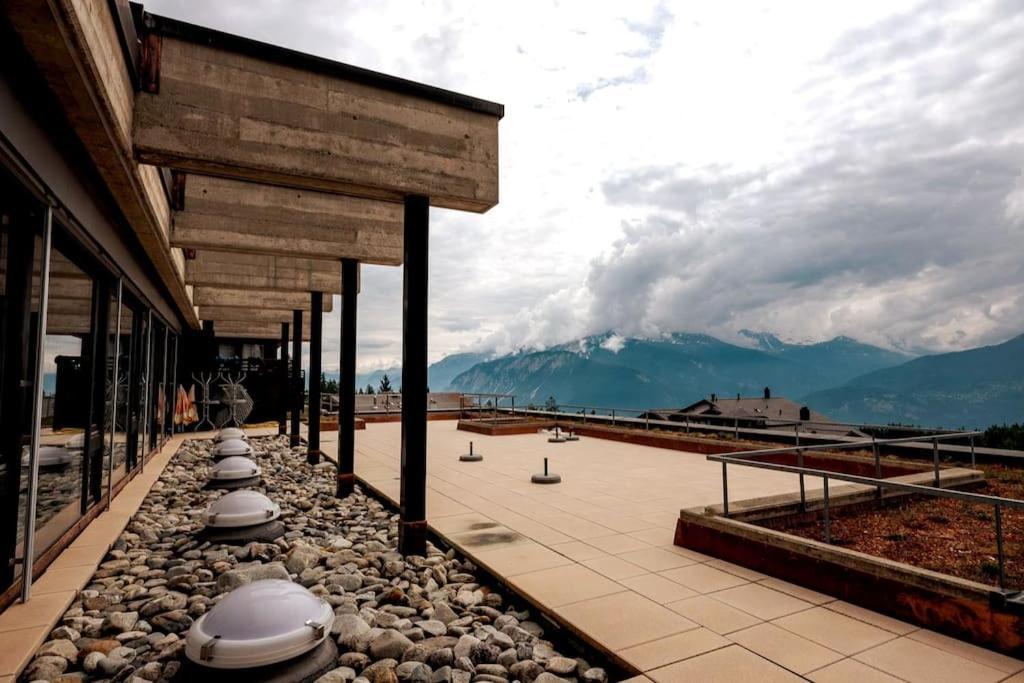 Small But Wow! Studio With Pool @ The Central Lake Crans-Montana Extérieur photo